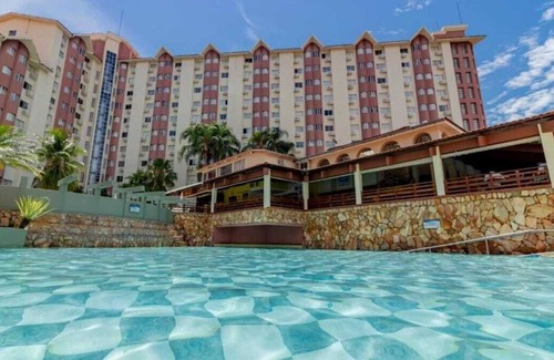 Vila Moraes Apartment | Apartamento com Requinte e Conforto no Hotel Hotsprings, com Banheira Privativa