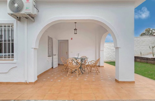 Conil de la Frontera Apartment | Apartamento con piscina compartida, Wi-Fi