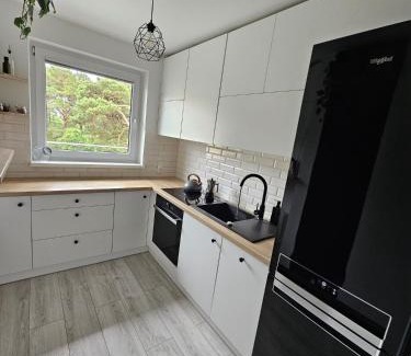 Ustka Apartment | Apartament z widokiem na las