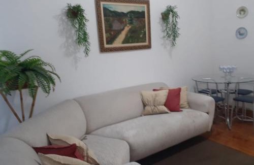 Ponta da Praia Apartment | Apartamento 2 dormitórios, wifi, ponta da praia, predio em frente ao mar - Santos