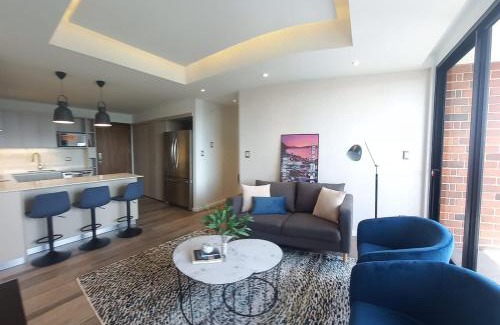 Zona 10 Apartment | Apartamento 2 Habitaciones, Edificio Airali, Zona 10, Napoles