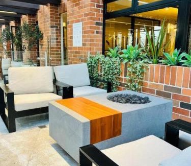 Zona 10 Apartment | Apartamento 2 Habitaciones, Edificio Airali, Zona 10, Napoles