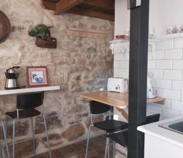 A Teixeira Apartment | Apartamento a estrenar construcción tradicional en pleno Corazón da Ribera Sacra