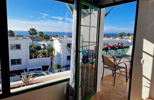 Puerto del Carmen Apartment | Apartamento Azul Vista Mar with pool