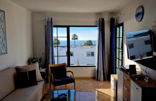 Puerto del Carmen Apartment | Apartamento Azul Vista Mar with pool