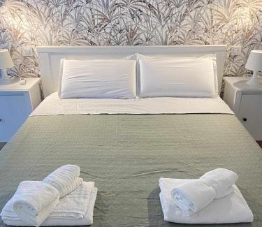 Cala en Blanes Apartment | Apartamento bajo con piscina Macarella