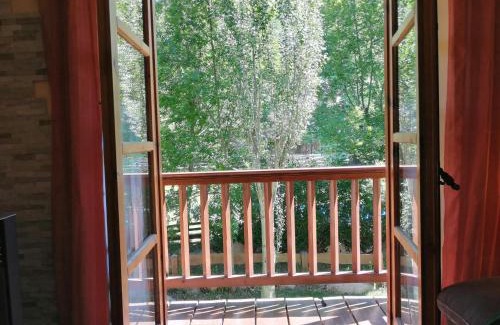 Taull Apartment | Apartamento con jardín Isard 1