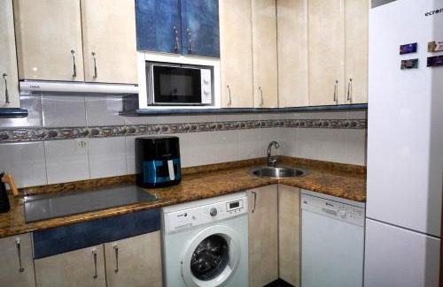 Castro Urdiales Apartment | Apartamento con piscina de junio a septiembre y a 100 m de la playa