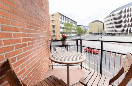Basurtu Apartment | Apartamento con Vistas al Estadio San Mamés