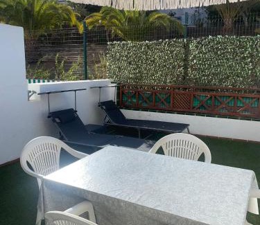 Los Cristianos Apartment | Apartamento de 1 dormitorio en Victoria Court 2 Los Cristianos.