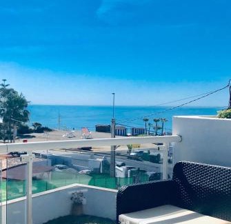 Torrox Costa Apartment | Apartamento El Barco 1 linea PLAYA, PARKING, WIFI
