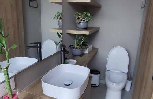 Calle 100 Apartment | Apartamento Elegante, Wifi, Restaurante, Piscina, Co-working