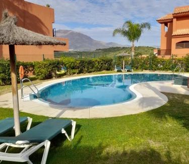 Buenas Noches Apartment | Apartamento espacioso muy tranquilo con piscinas y jardines cercano a la playa