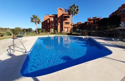 Buenas Noches Apartment | Apartamento espacioso muy tranquilo con piscinas y jardines cercano a la playa