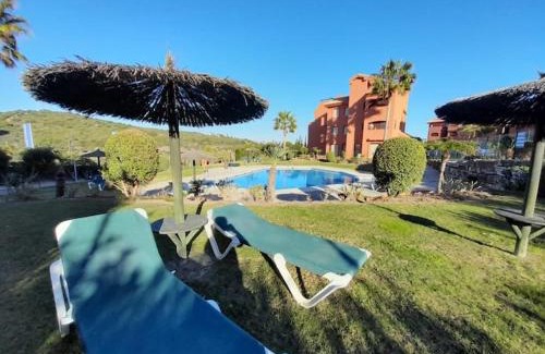 Buenas Noches Apartment | Apartamento espacioso muy tranquilo con piscinas y jardines cercano a la playa