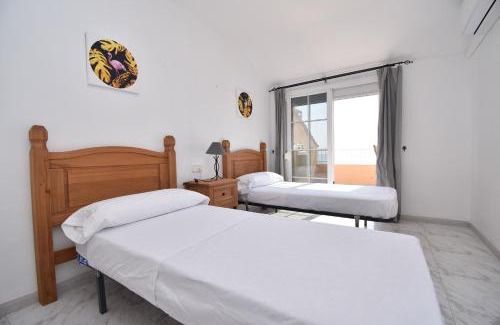 Fuengirola Apartment | Apartamento Familiar Caracola Playa