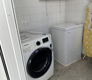 Roses Town Center Apartment | Apartamento Familiar Poeta Marquina