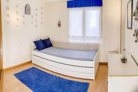Distrito Llano Apartment | Apartamento familiar VUT3099AS
