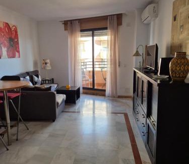 San Luis de Sabinillas Apartment | Apartamento Manilva con terraza y piscina