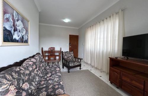 Rio das Ostras Apartment | Apartamento sala e quarto com ar na Praia do Abricó