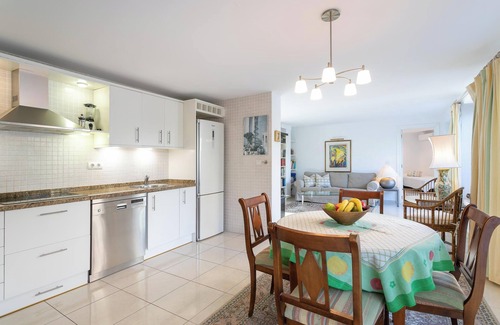 Playa de San Juan Apartment | Apartamento Skandinavia 400 m from the Beach with Terrace & A/C