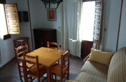 Cazorla Apartment | Apartamentos Asador De La Plaza Vieja