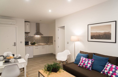 Central District Apartment | Apartamentos Campo del Príncipe