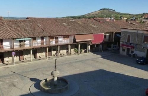 Cuacos de Yuste Condo | Apartamentos Entre Fuentes 80m2 in historical village Cuacos de Yuste, La Vera