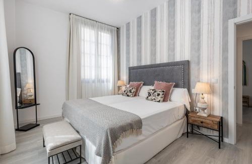 Central District Apartment | Apartamentos Puerta Elvira Suites 3000