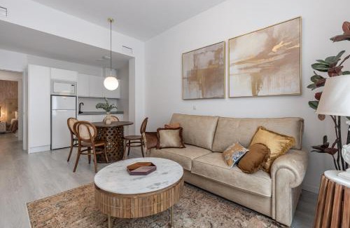 Central District Apartment | Apartamentos Puerta Elvira Suites 3000