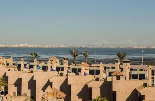 Centro Comercial Bahia Sur Apartment | Apartamentos Turísticos Bahía Sur