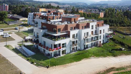 Kudowa Zdroj Apartment | APARTAMENTY "LA VILLA" SUITE z salonem, 1 sypialnią, tarasem, parkingiem, blisko centrum