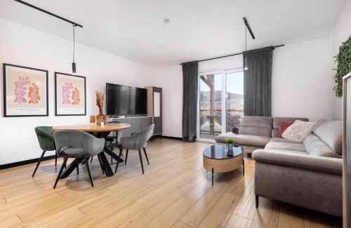Swieradow-Zdroj Apartment | Apartamenty Larice - balia lub sauna sesja gratis ten weekend, morsowanie w basenie