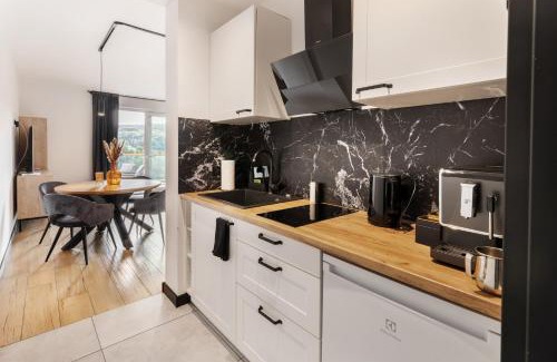 Swieradow-Zdroj Apartment | Apartamenty Larice - balia lub sauna sesja gratis ten weekend, morsowanie w basenie