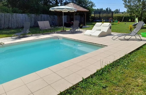 Saint-Germain-et-Mons Apartment | Apartement 4 Personnes , Chez L'habitant