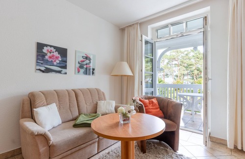 Binz Apartment | Aparthotel Binz apartment 8 with Baltic Sea view, balcony - Apartment 8