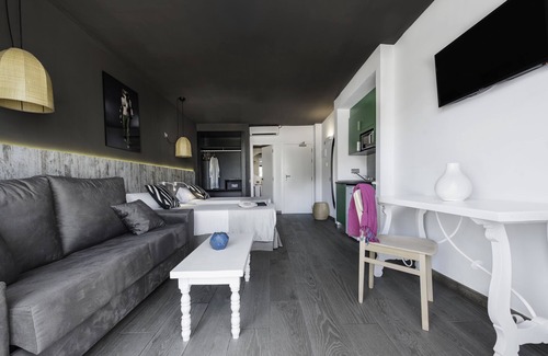 Sant Josep de sa Talaia Apartment | Aparthotel Vibra Mogambo - Adults Only