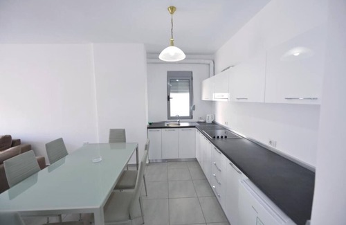 Sarande Apartment | ApartHotel Miramare Sarande