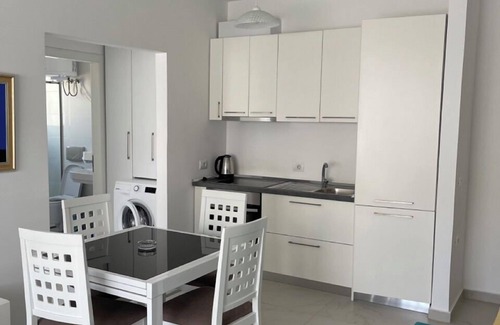 Sarande Apartment | ApartHotel Miramare Sarande