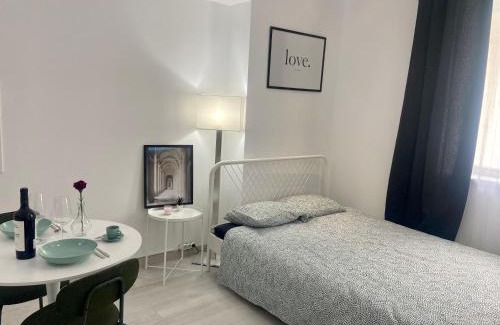 Sector 4 Apartment | ApartHotel RIN Grand Residence