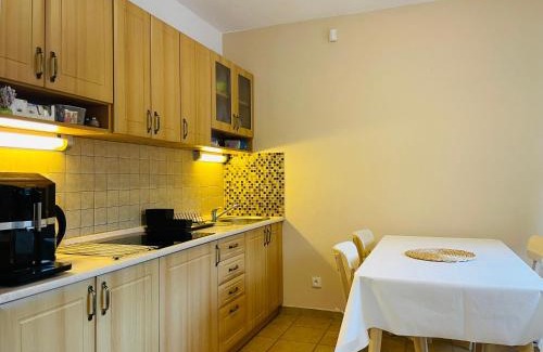 Ruzomberok Apartment | Apartmán Hrabovo L