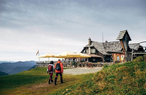 Kanzelhohe Apartment | Apartment in Gerlitzen with Panoramic Views