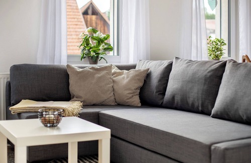 Bahlingen Apartment | Apartment 'Ferienwohnung Schmidt' with Wi-Fi
