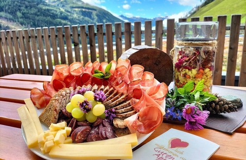 Valle Aurina Apartment | Apartment "Voppichlhof Arnika" with Mountain View, Private Terrace & Wi-Fi