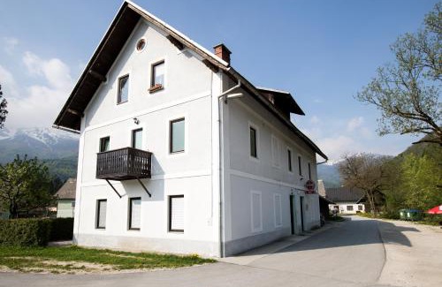 Bohinj Apartment | Apartma in studio Jerca ob Savi