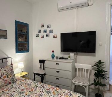 Cove Tri Zala (Zrnovo) House | Apartman Angie