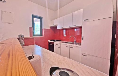 Okrug Donji Apartment | Apartman Irena with terase end private parking