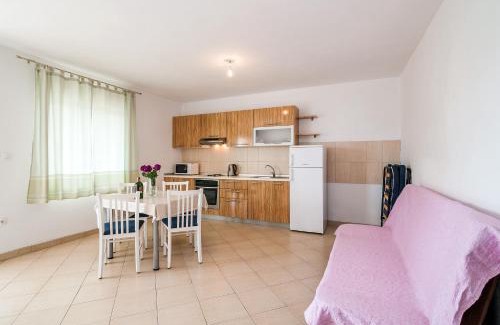 Seline House | Apartman Iva-family holiday 250 m from pebble beach
