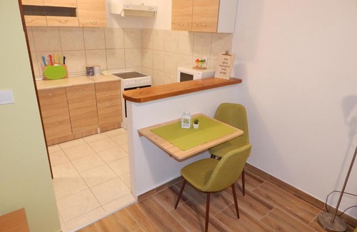 Topla Apartment | Apartman Lena