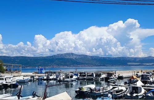 Slatine Apartment | Apartman Lucy